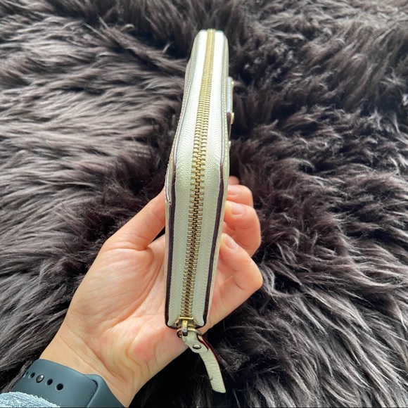 kate spade | cream full zip wallet - Picture 9 of 11